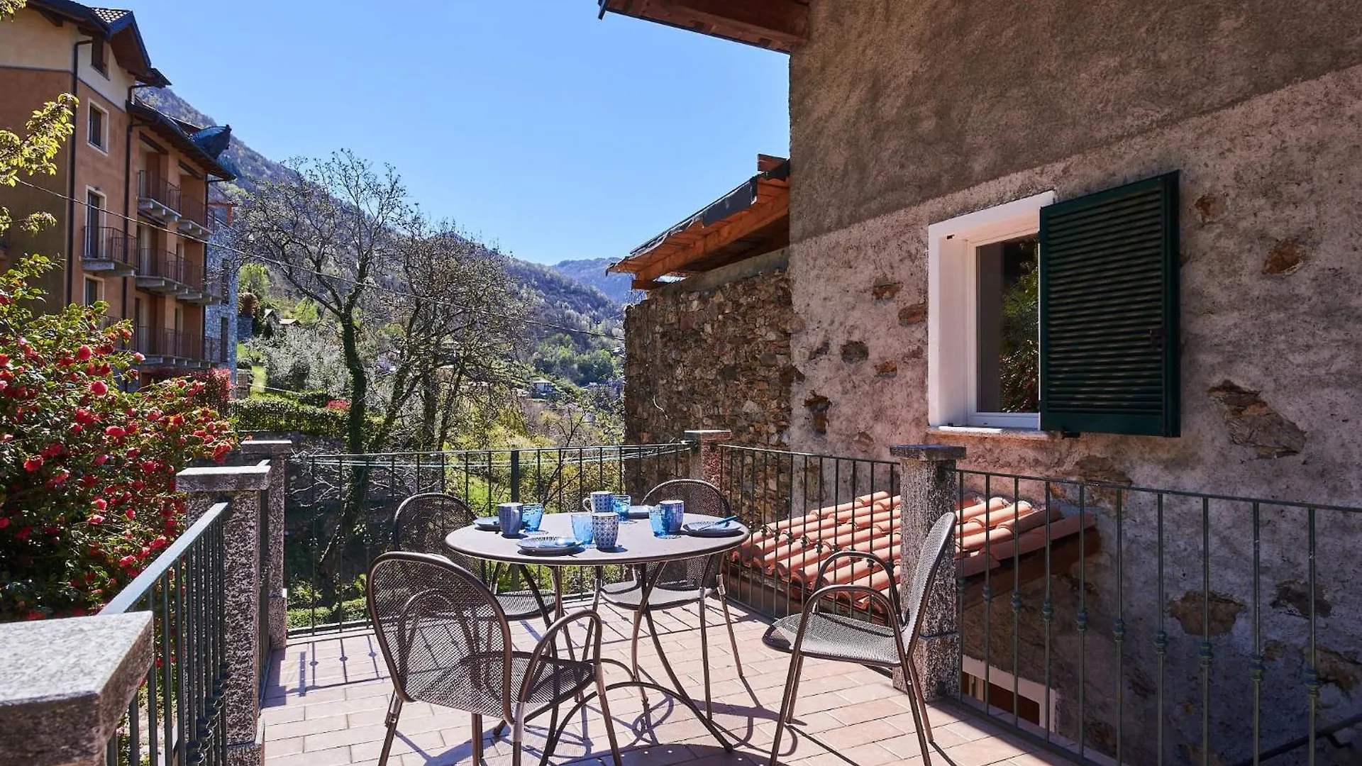 Holiday Home Oro Del Lario-1 By Interhome Bellano 0*,  Italië